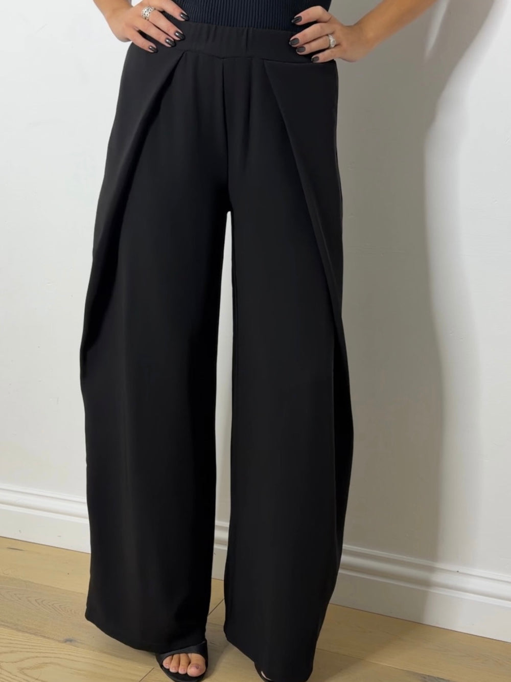 PLEAT FRONT PALAZZO
