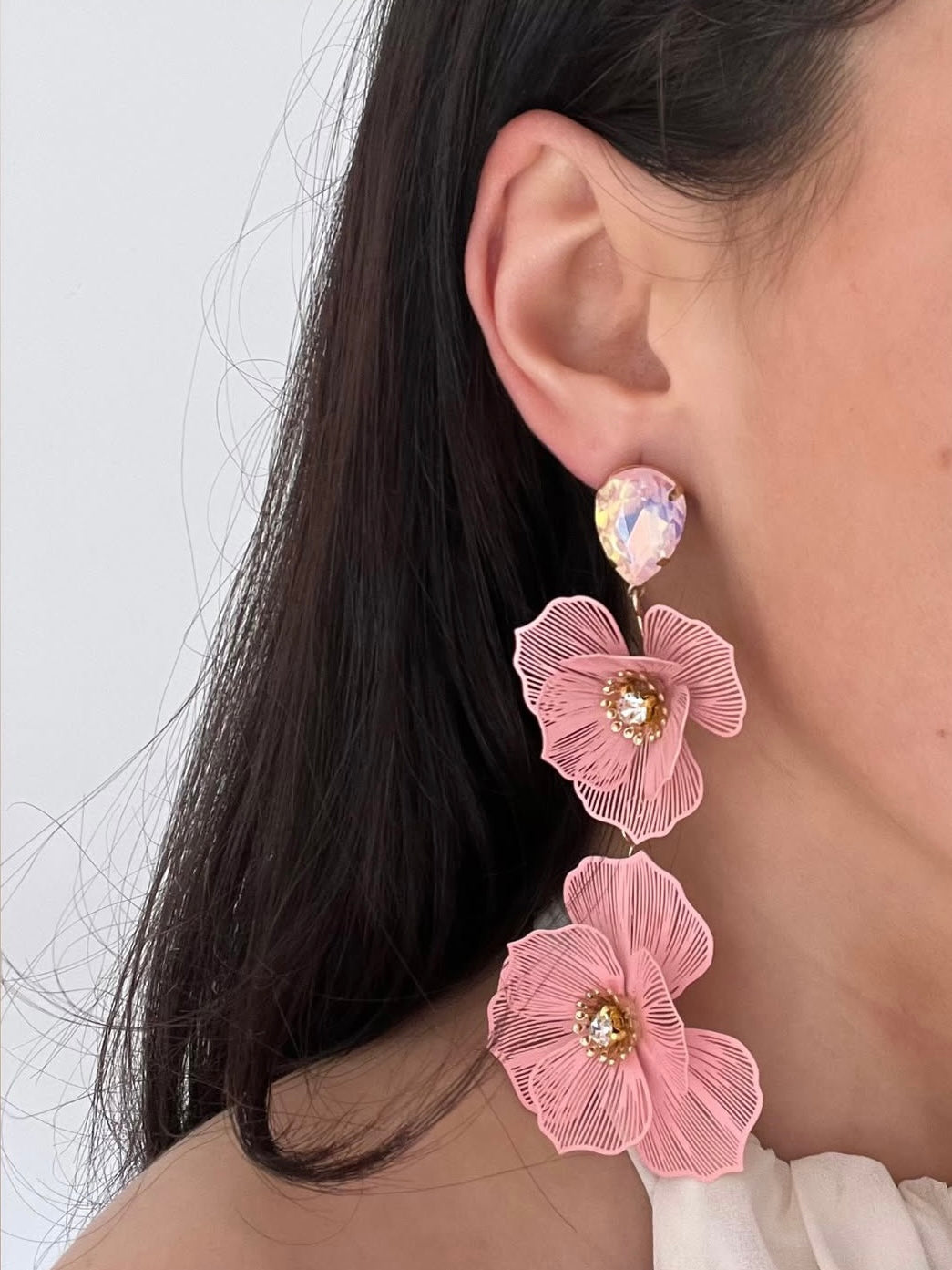 FILIGREE DROP EARRING PINK