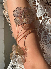 FILIGREE FLOWER ARM CUFF