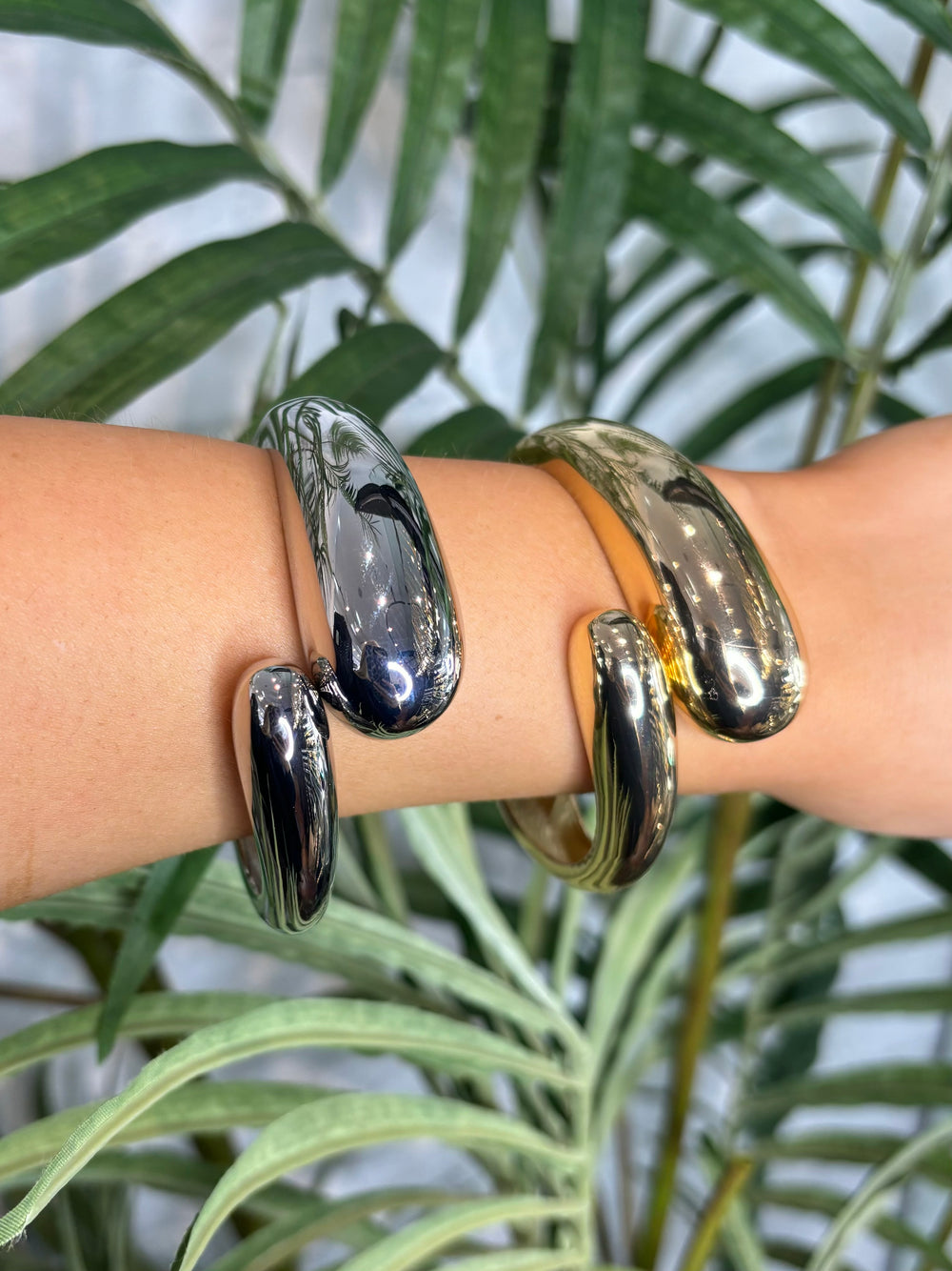 CHUNKY WRAP BANGLE