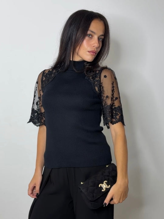 LACE SLEEVE KNIT