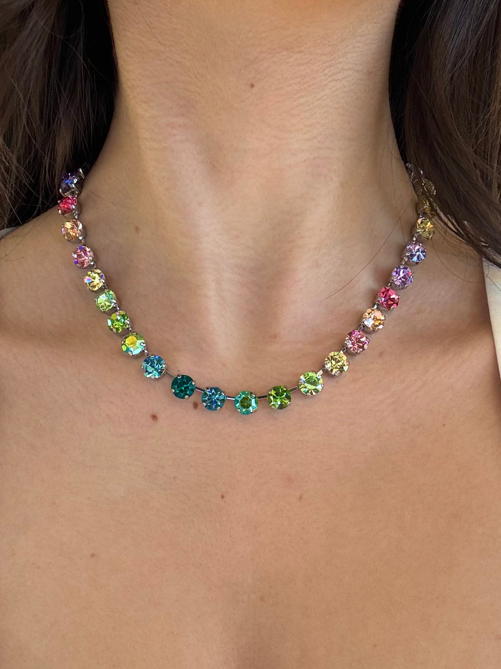 CRYSTAL NECKLACE
