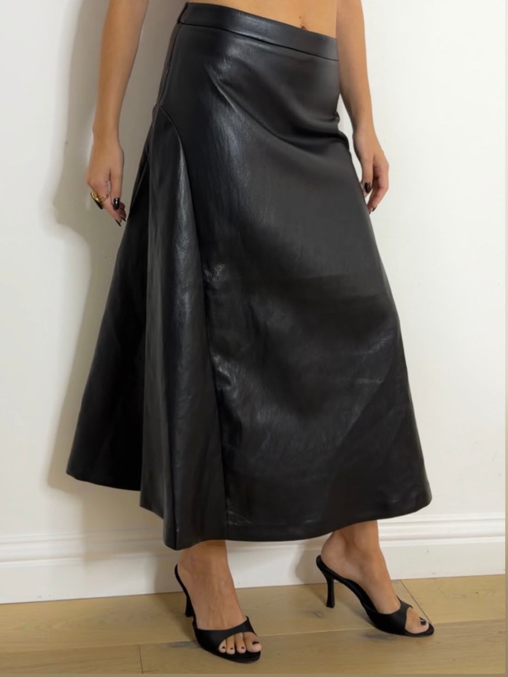 PANEL MIDI SKIRT BLACK