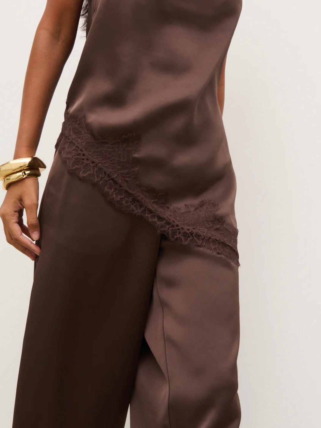BREYA SATIN TOP CHOC