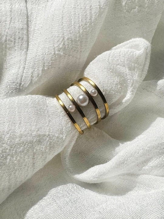 PEARL RING