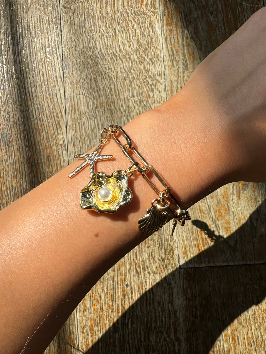 PEARL OYSTER BRACELET