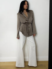 SATIN TIE BLAZER MOCHA