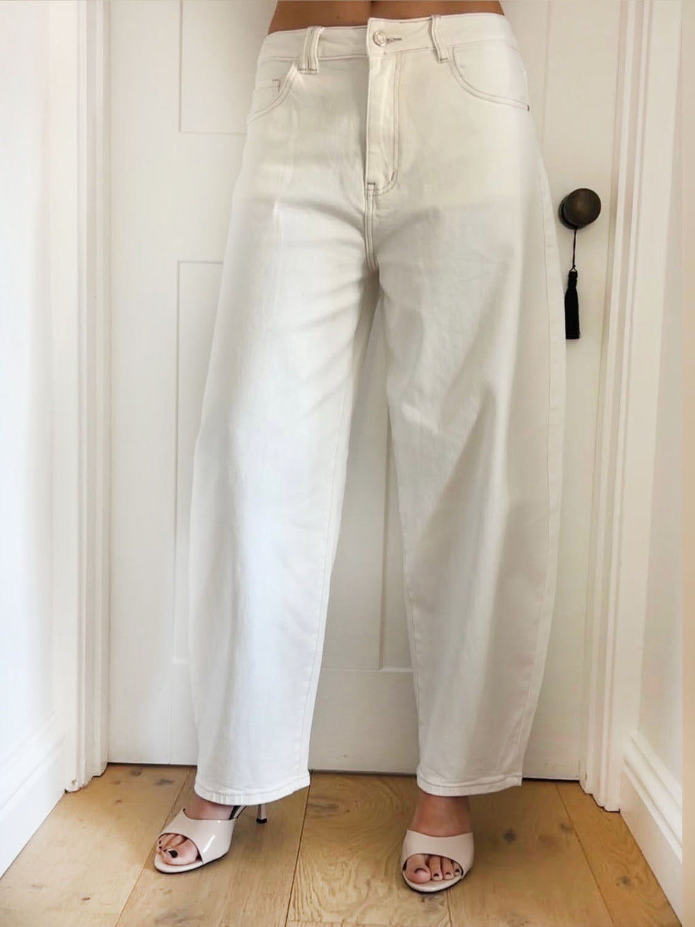 BARREL DENIM JEANS WHITE