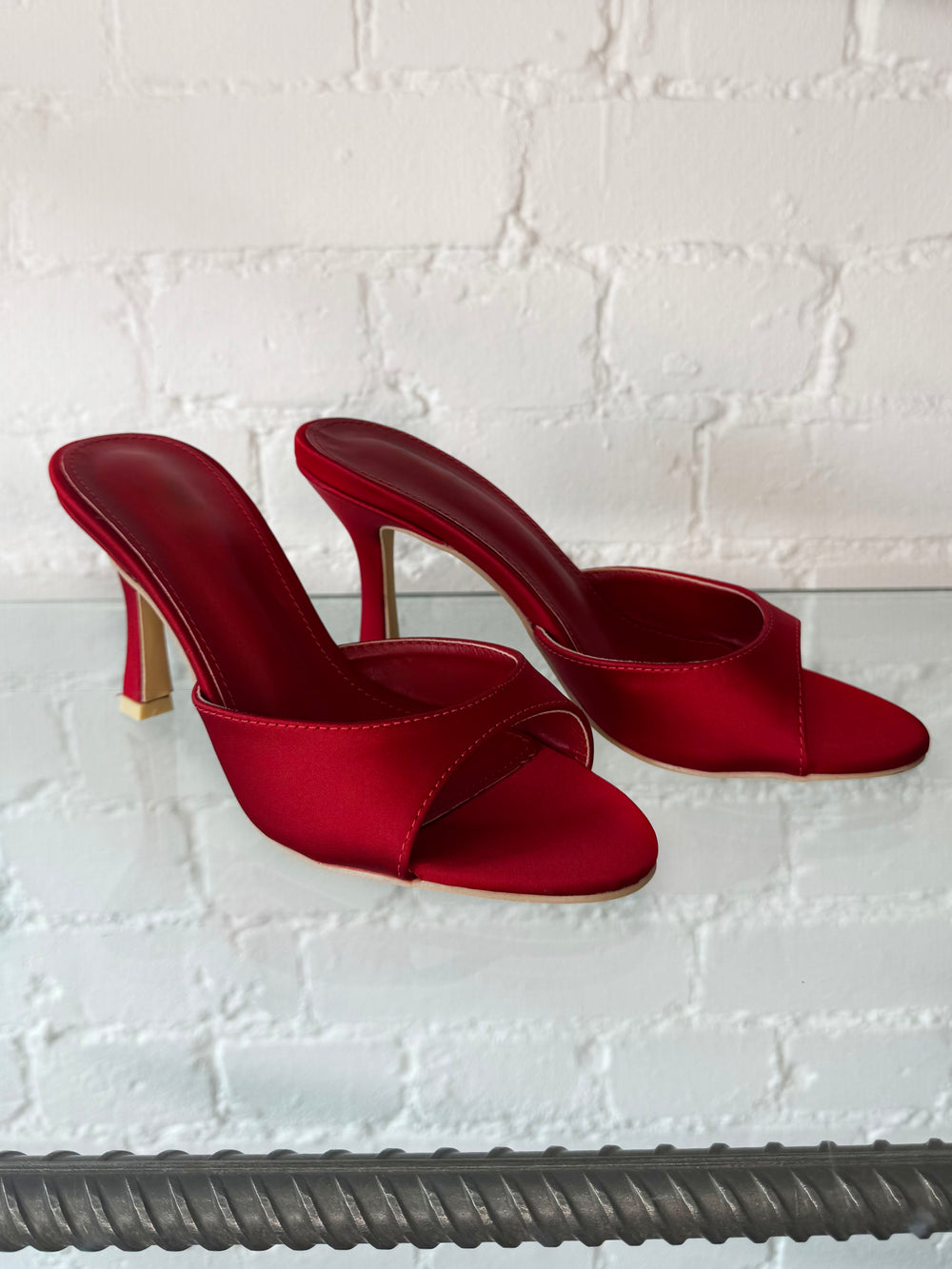 LUPITA HEEL RED