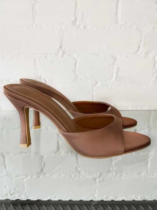 LUPITA HEEL CHAMPAGNE
