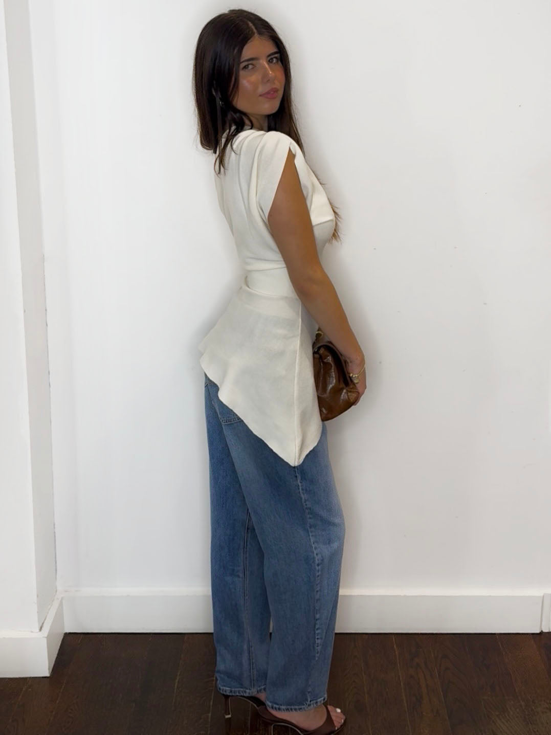 ONE SHOULDER KNIT CREAM
