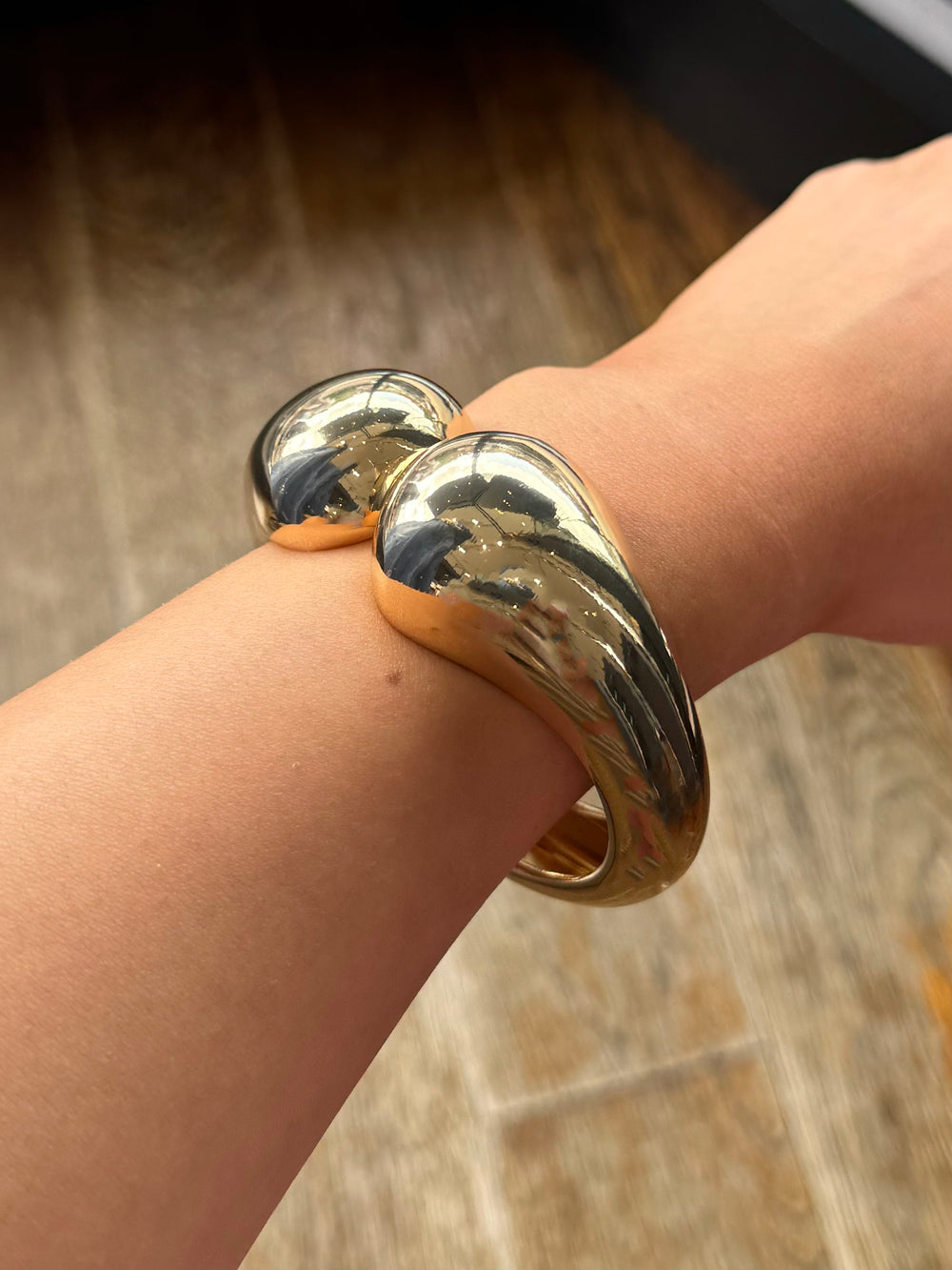 BULB BANGLE